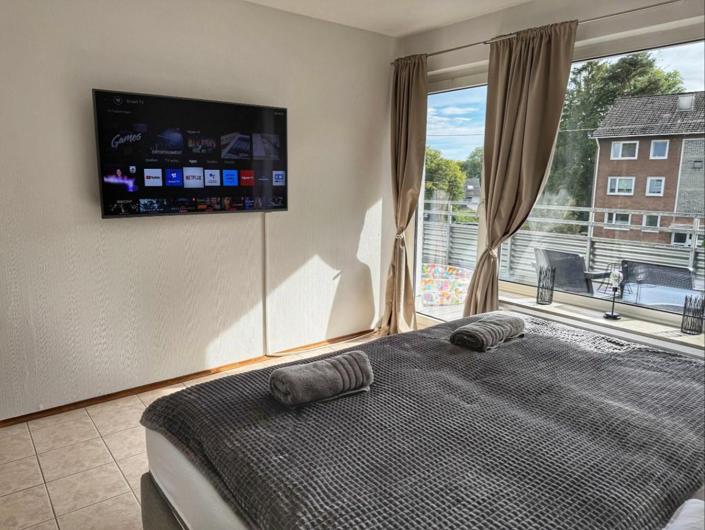 3 Zimmer Apartment Mit Balkon Wuppertal Exterior foto